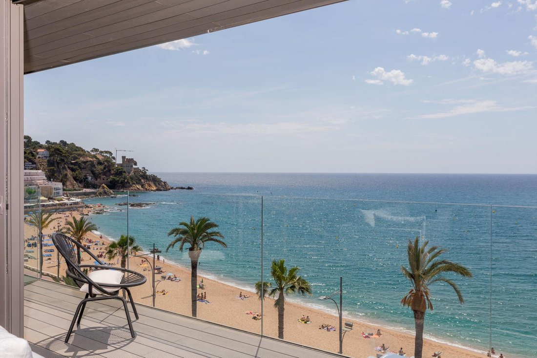 Apartment in Lloret de Mar, Catalonia, Spain 3 - 16989206