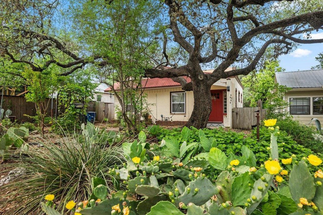 House in Austin, Texas, United States 1 - 17799412