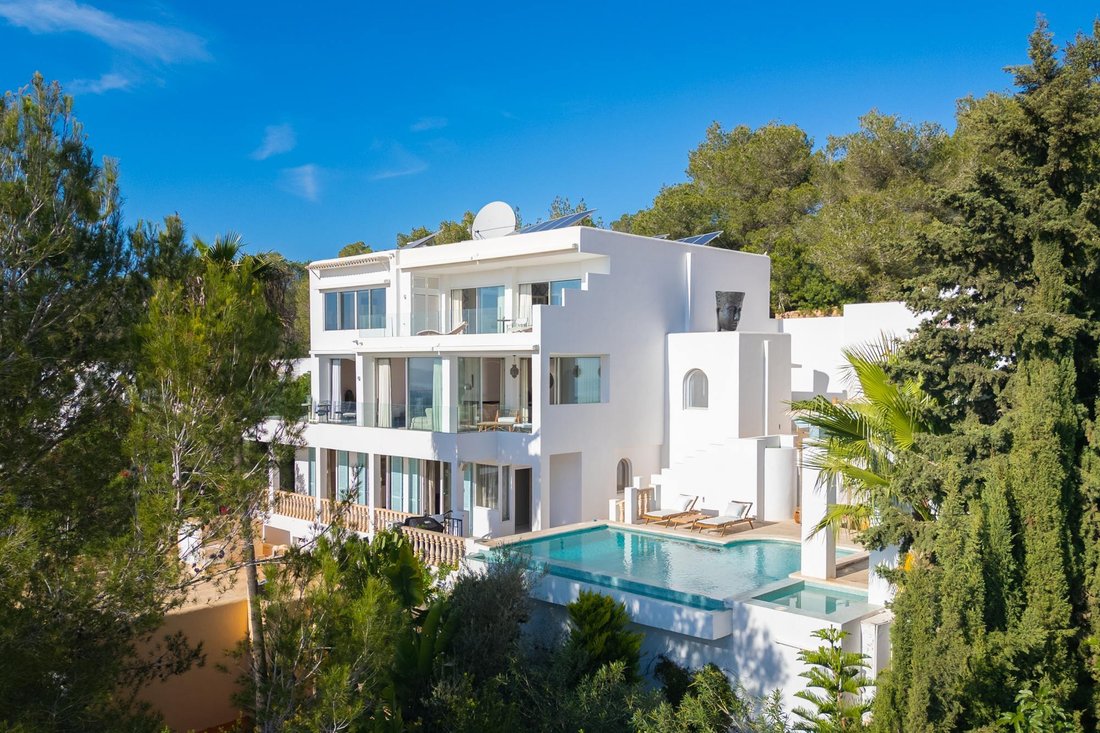 Villa in Can Furnet, Santa Eularia des Riu, Balearic Islands 2 - 16989298