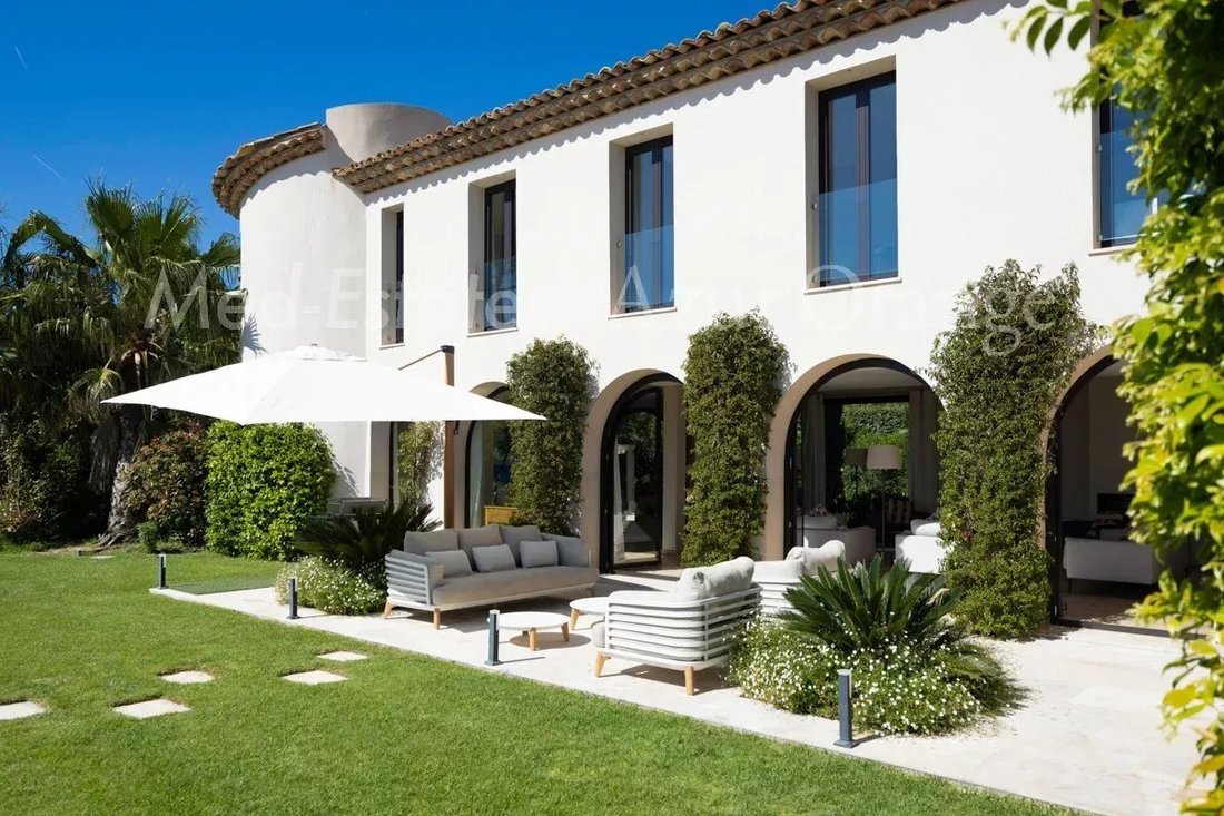 Villa in Grimaud, Provence-Alpes-Côte d'Azur, France 5 - 17796339