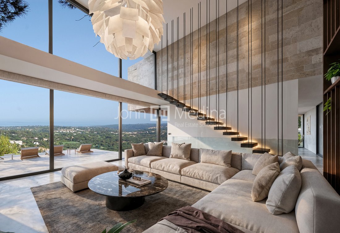 Villa in Sotogrande, San Roque, Andalusia 2 - 17795215