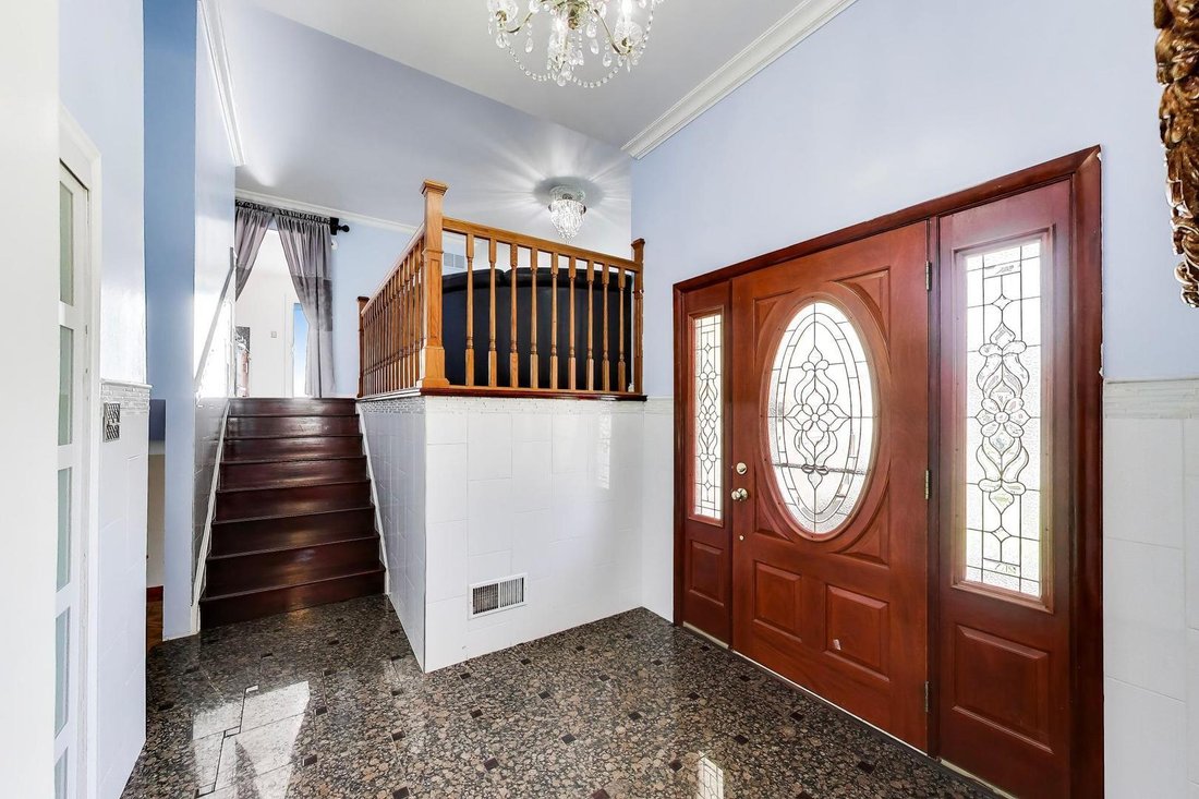 House in Wheaton, Illinois, United States 4 - 17799886