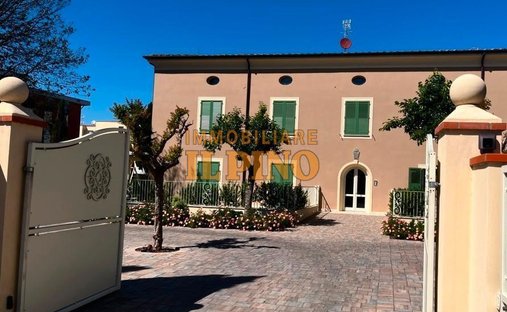 Apartment in San Frediano a Settimo, Cascina, Tuscany 1