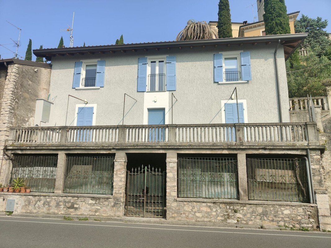 Villa in Gargnano, Lombardy, Italy 2 - 17798557