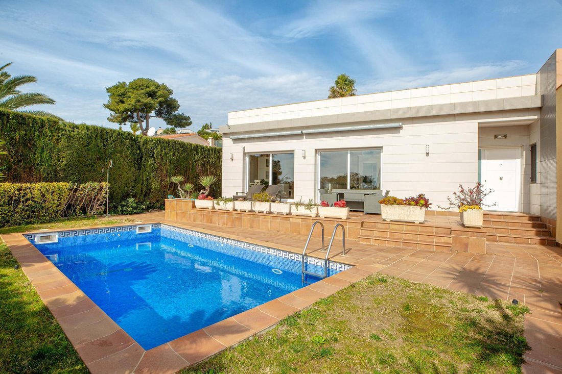 Villa in Lloret de Mar, Catalonia, Spain 3 - 16987622