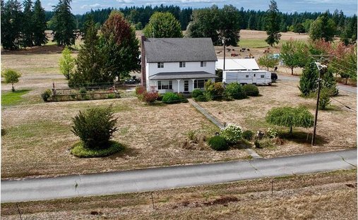 Farm Ranch in Roy, Washington, United States 1