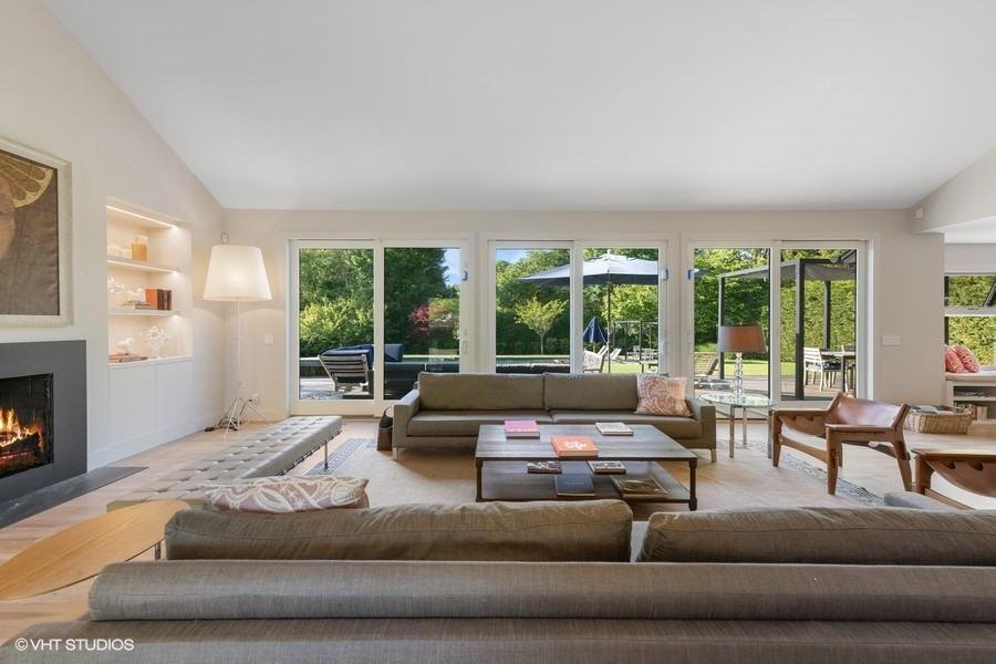 Water Mill, New York, United States 1 - 15878753