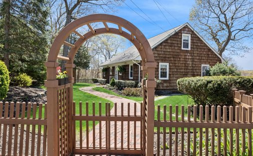 House in Calverton, New York, United States 1