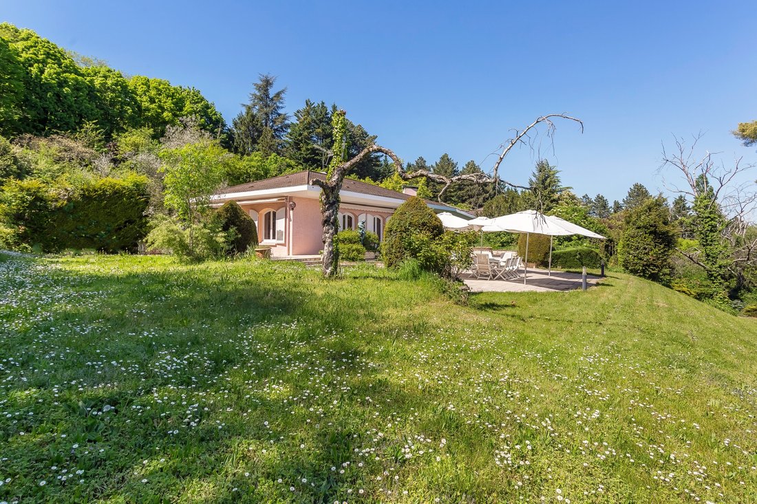 House in Saint-Cyr-au-Mont-d'Or, Auvergne-Rhône-Alpes, France 4 - 17798156