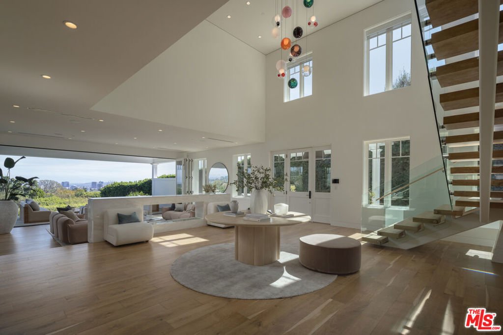 House in Los Angeles, California, United States 4 - 17798388
