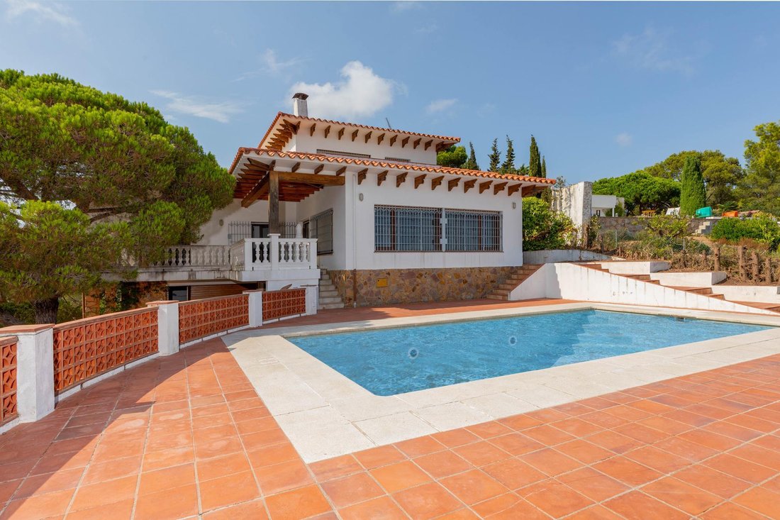 Villa in Palafrugell, Catalonia, Spain 2 - 16989483