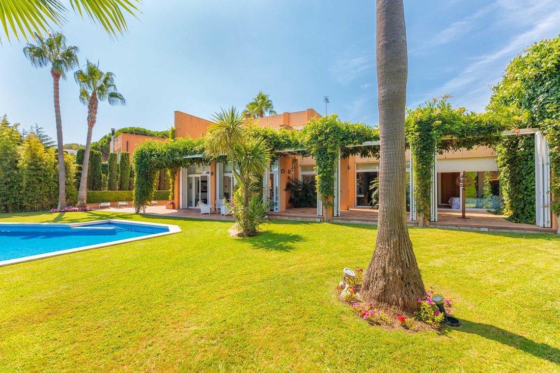 Villa in s'Agaro, Platja d'Aro, Catalonia 2 - 16989786