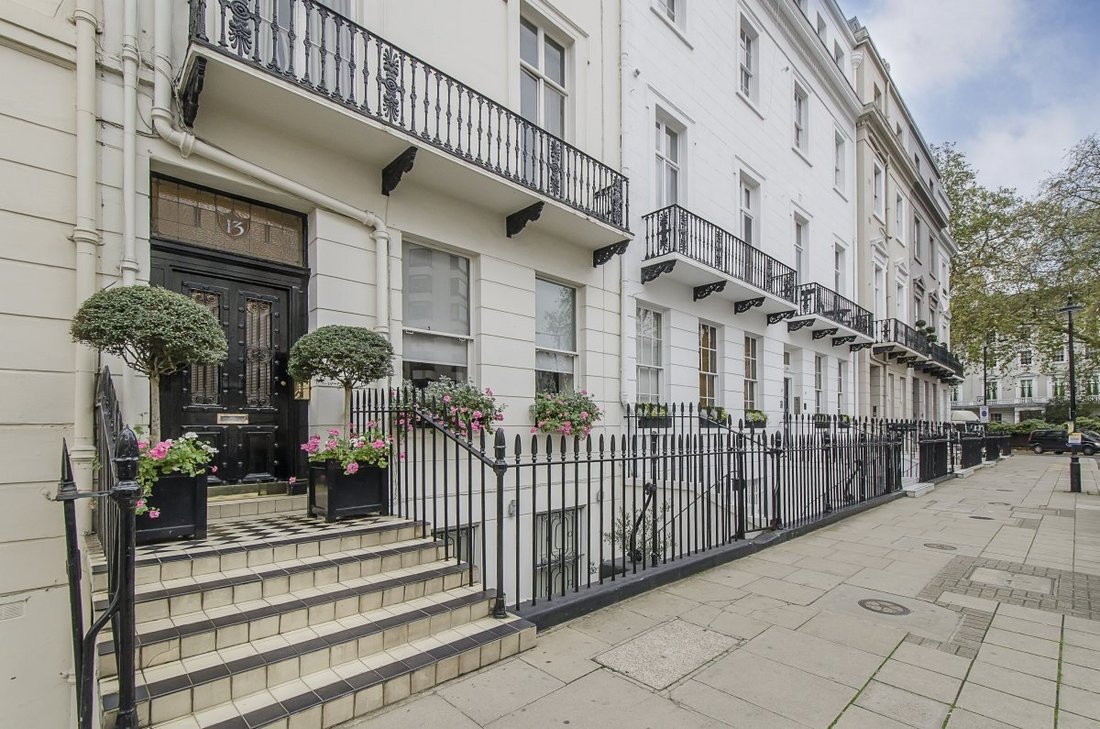 Apartment in Belgravia, Westminster, England 2 - 17796532
