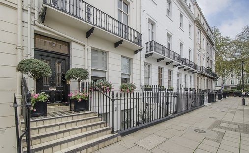 Apartment in Belgravia, Westminster, England 1