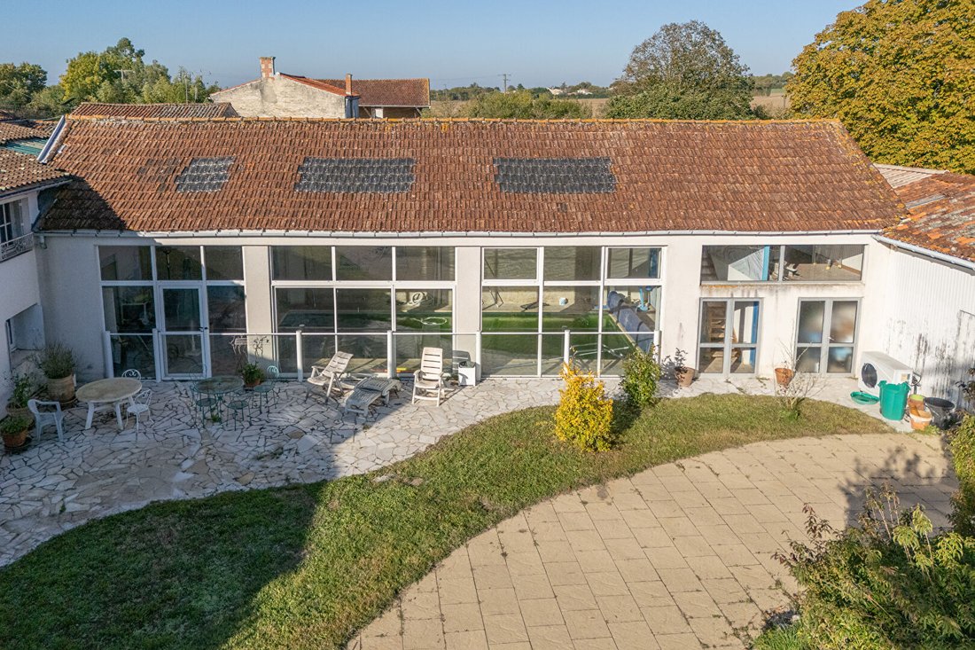 Villa in Saint-Mard, Nouvelle-Aquitaine, France 5 - 17796819
