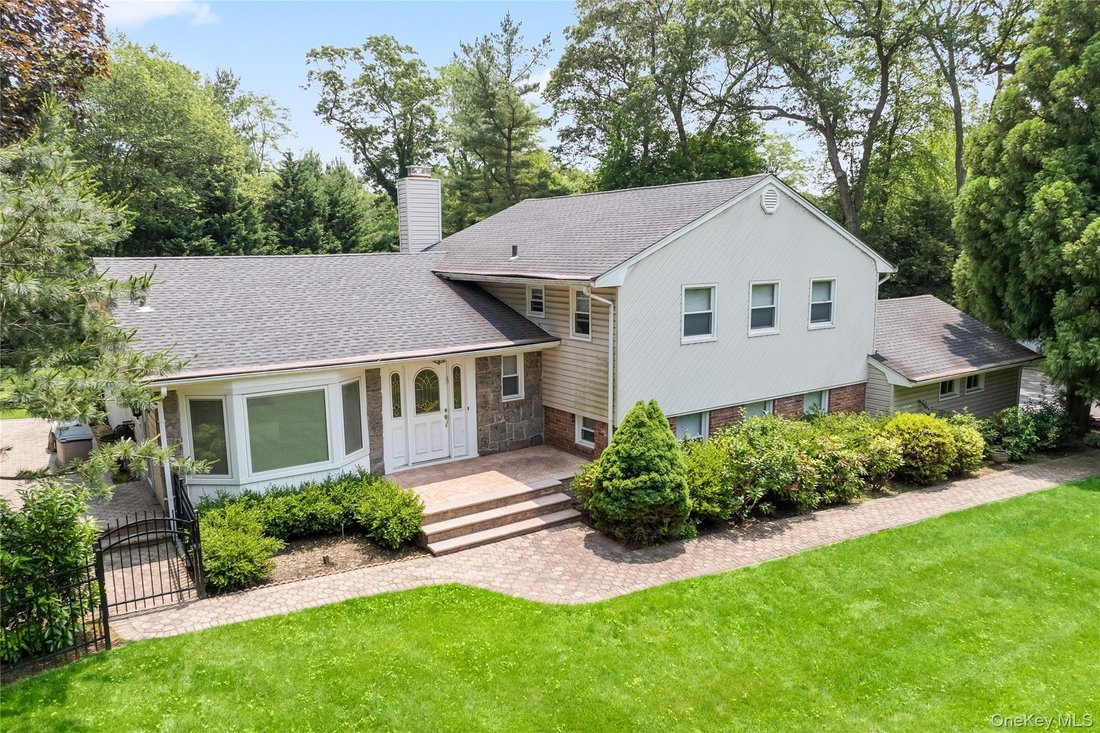 House in Woodbury, New York, United States 2 - 17797911