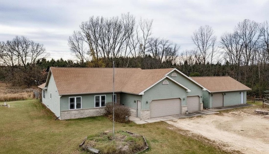 House in New London, Wisconsin, United States 1 - 17786734