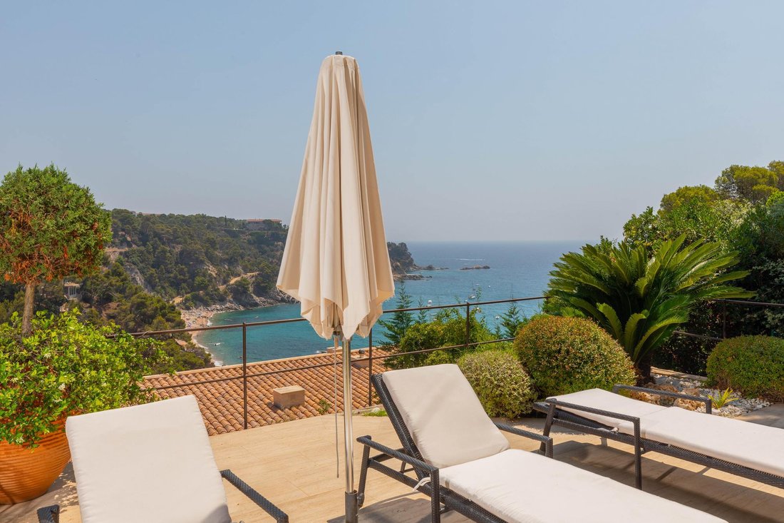 Villa in Tossa de Mar, Catalonia, Spain 1 - 16989528
