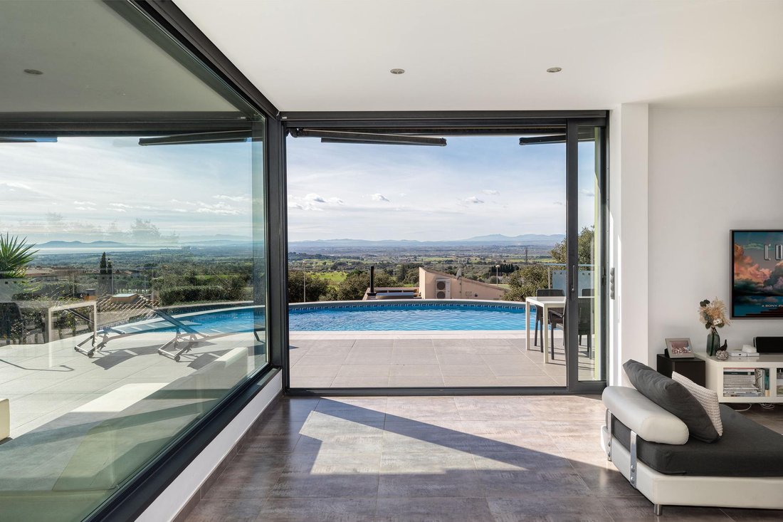 Villa in Palau-saverdera, Catalonia, Spain 3 - 17304165