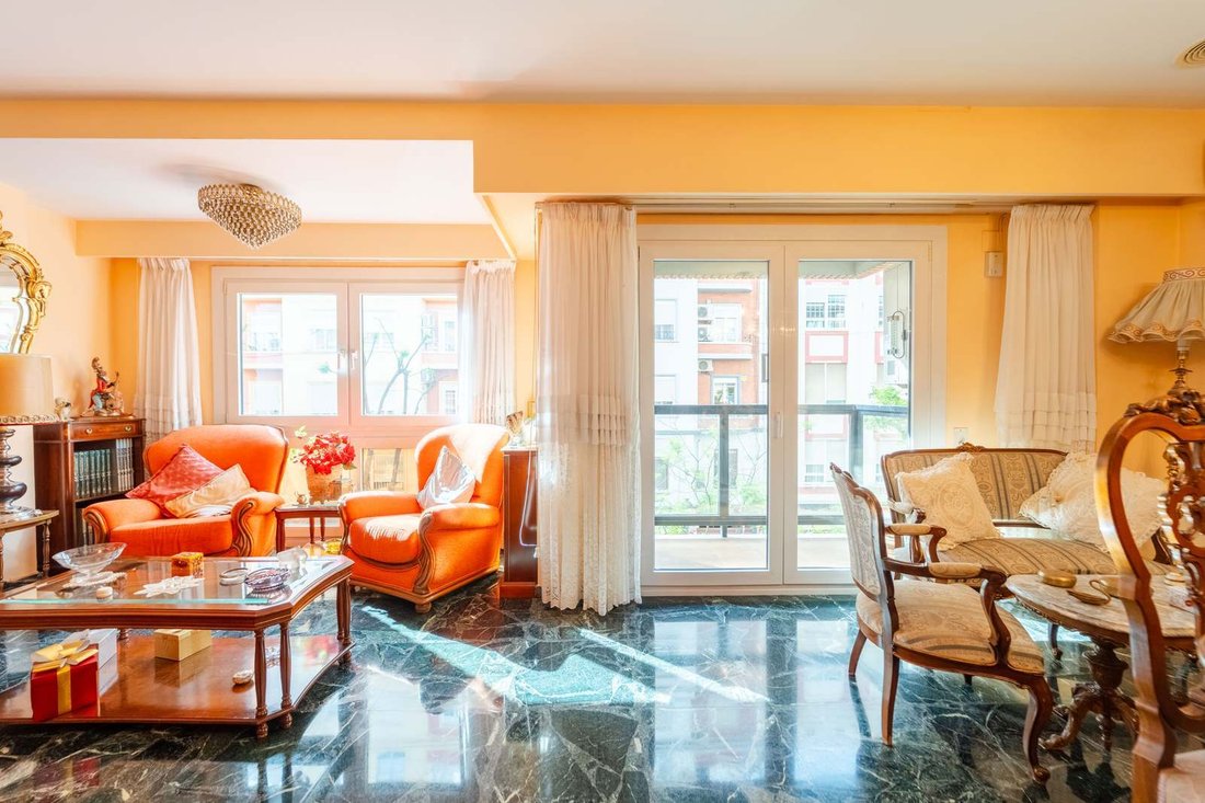 Apartment in Extramurs, Valencia, Spain 4 - 17756212