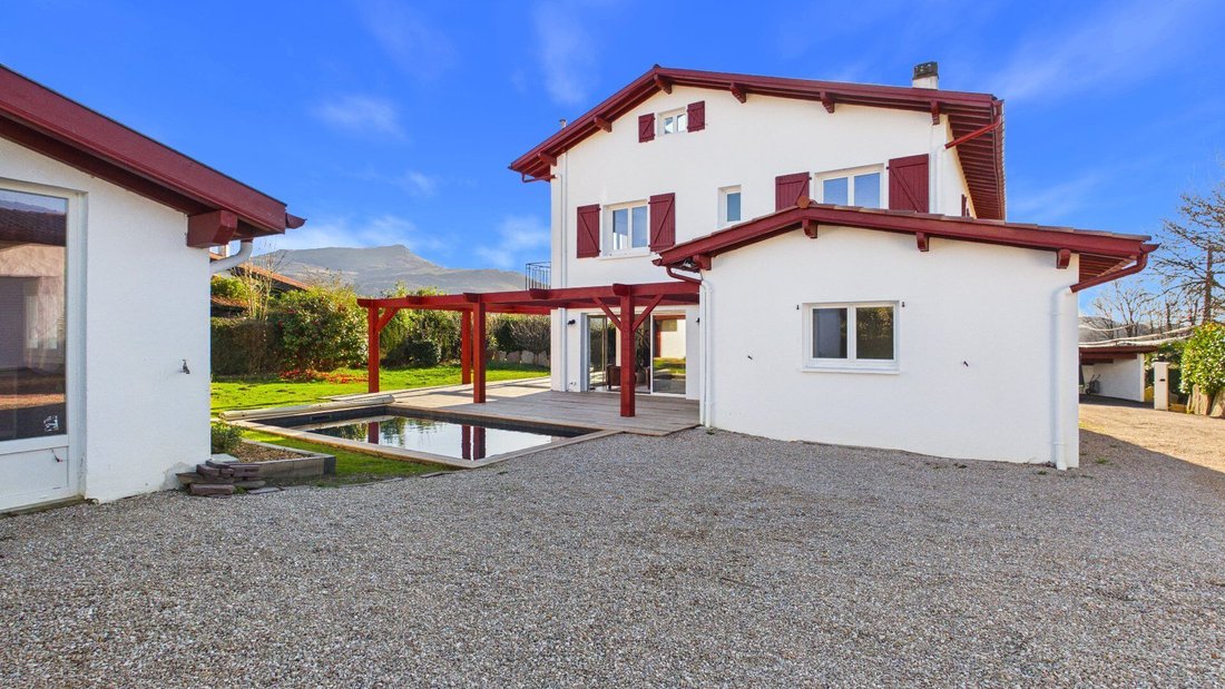 Villa in Ascain, Nouvelle-Aquitaine, France 1 - 17796675