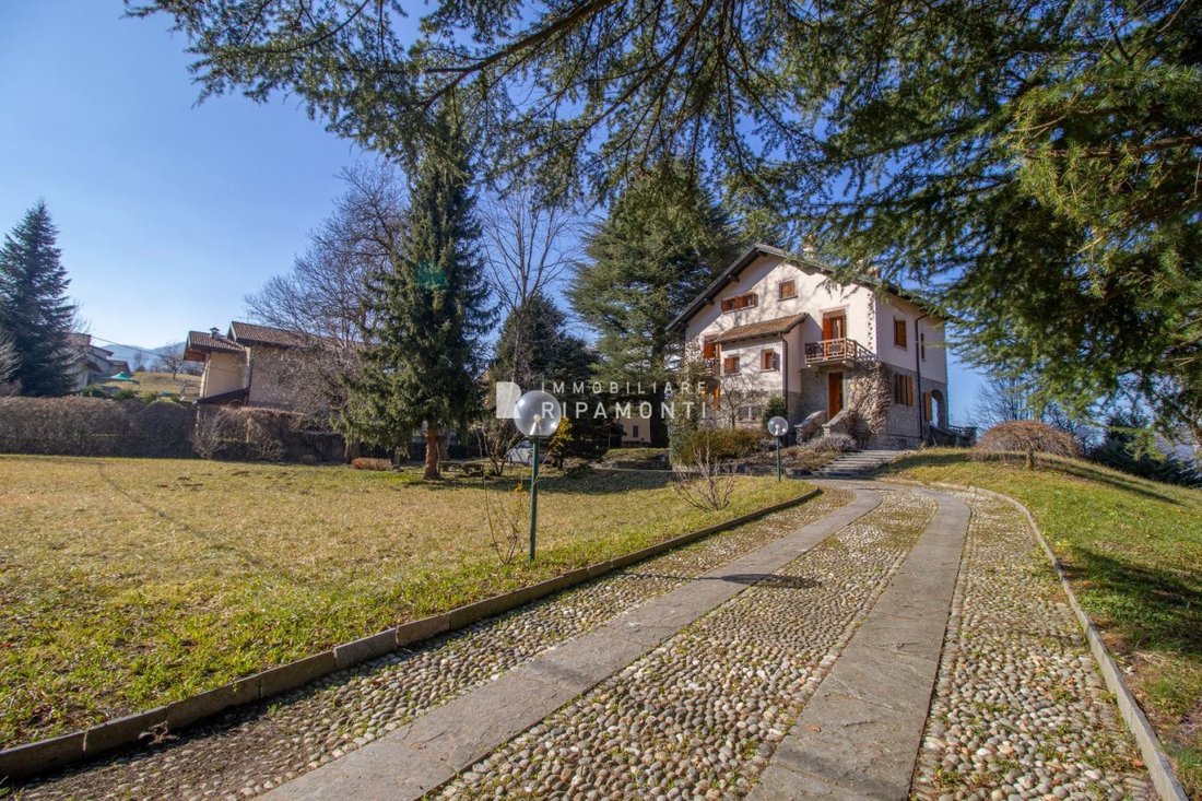 Villa in Cremeno, Lombardy, Italy 3 - 16534603