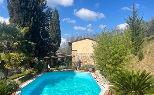Country House in Palaia, Tuscany, Italy 1