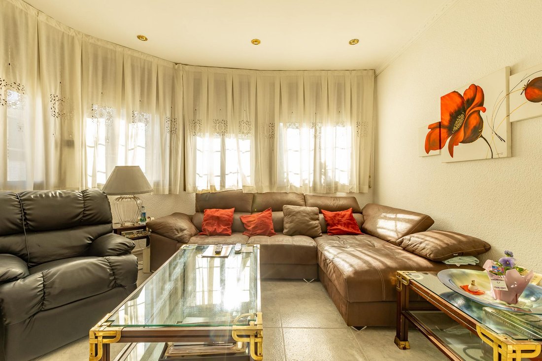 Villa in Castelldefels, Catalonia, Spain 5 - 16987750