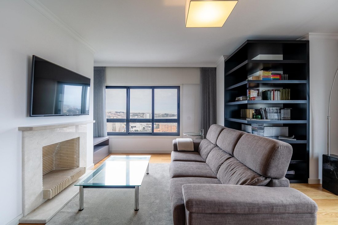 Apartment in Lordelo do Ouro e Massarelos, Porto District, Portugal 3 - 16987753