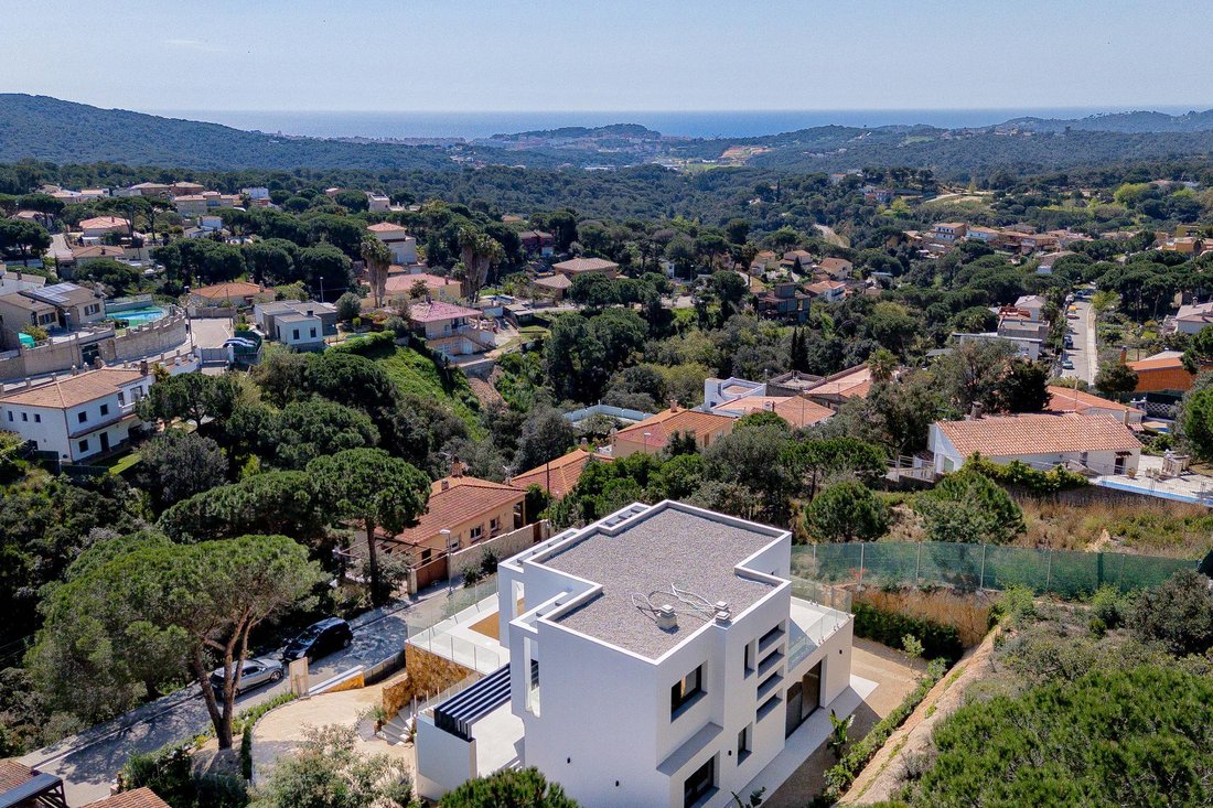 Villa in Lloret de Mar, Catalonia, Spain 2 - 17425020