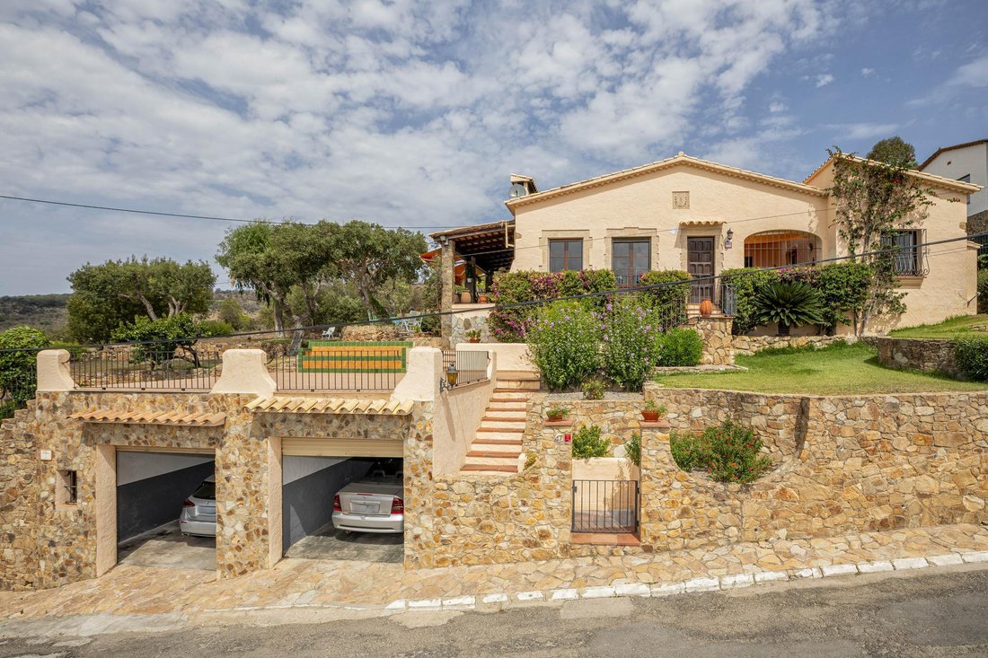 Villa in Platja d'Aro, Catalonia, Spain 1 - 16989505
