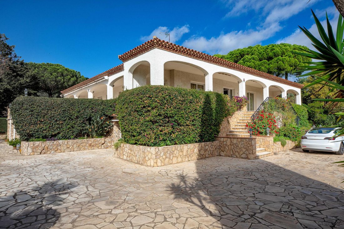 Villa in Sant Feliu de Guixols, Catalonia, Spain 5 - 16989726