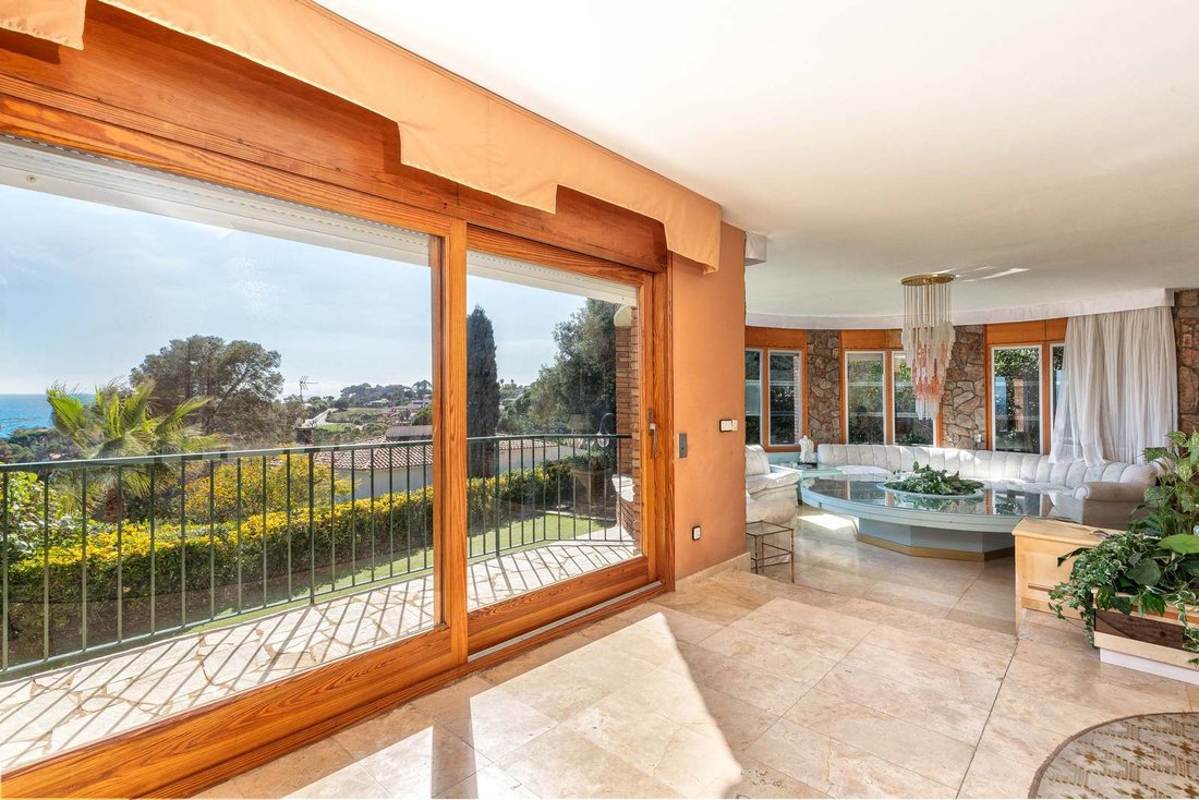Villa in Blanes, Catalonia, Spain 5 - 17451181
