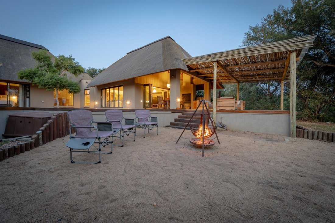 House in Hoedspruit, Limpopo, South Africa 2 - 17131417