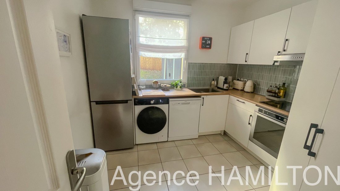 Apartment in Côte Saint Louis, Garches, France 2 - 17796807