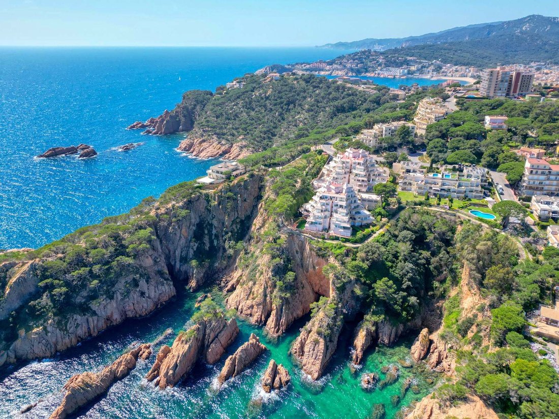 Apartment in s'Agaro, Platja d'Aro, Catalonia 2 - 17683184