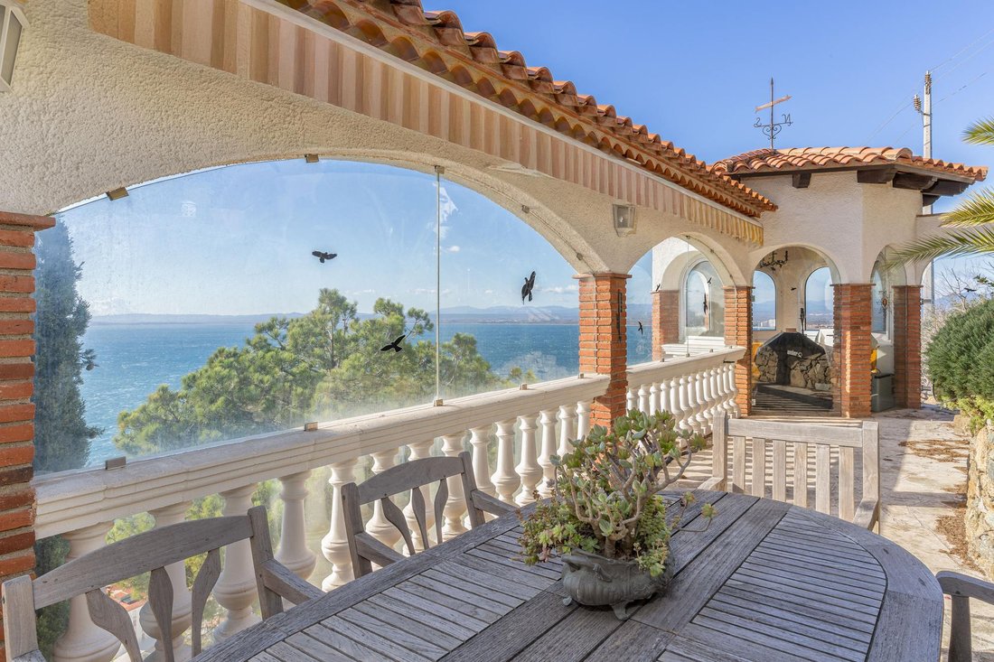 Villa in Roses, Catalonia, Spain 5 - 16988090