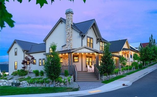 House in Chelan, Washington, United States 1