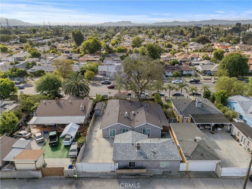 Condo in Los Angeles, California, United States 2 - 17799239