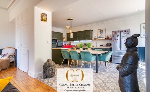 Exclusivity In Its Purest Form!! Overlooking A Private Valley, This 17 Th Century Manor Offers Total