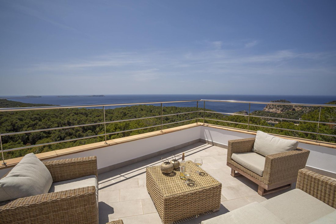 Villa in Sant Antoni de Portmany, Balearic Islands, Spain 1 - 16987532