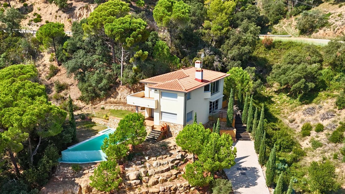 Villa in Sant Feliu de Guixols, Catalonia, Spain 4 - 16988962