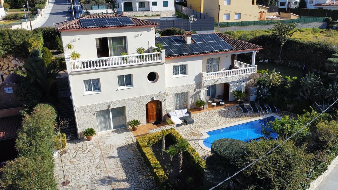 Villa in Calonge i Sant Antoni, Catalonia, Spain 1 - 16989699