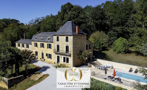 Exclusivity In Its Purest Form!! Overlooking A Private Valley, This 17 Th Century Manor Offers Total