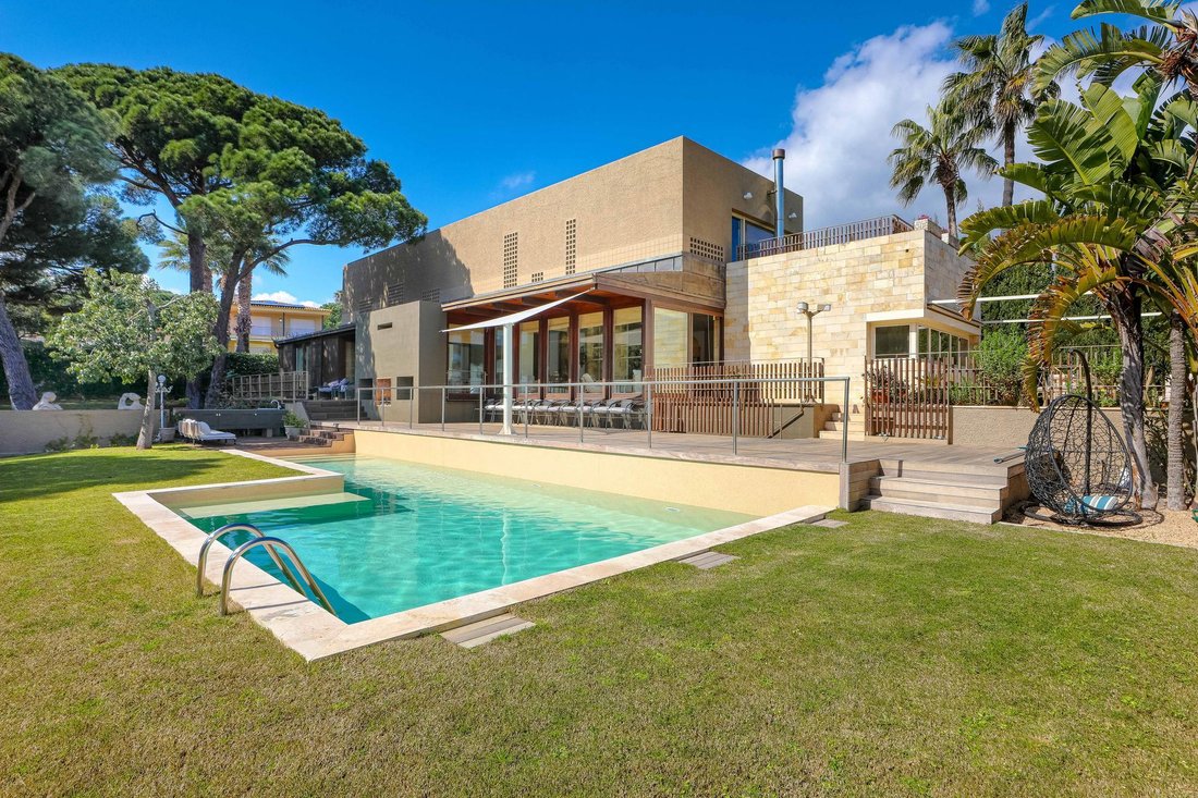 Villa in s'Agaro, Platja d'Aro, Catalonia 1 - 16989664