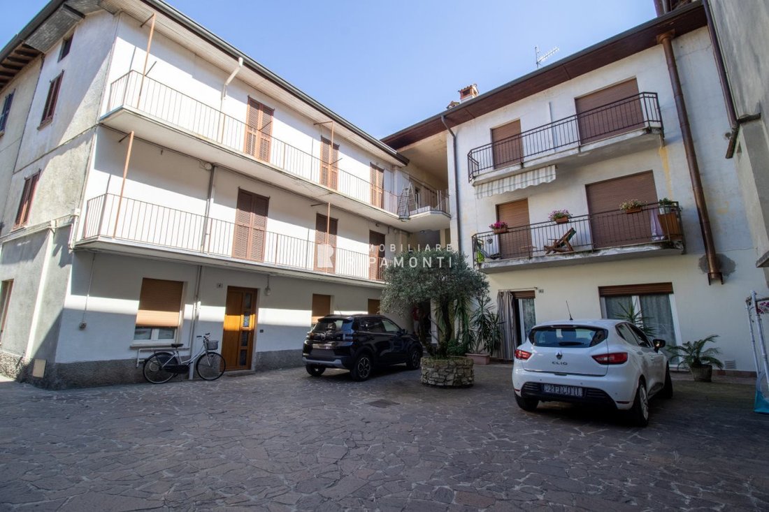 Apartment in Oggiono, Lombardy, Italy 1 - 15921069