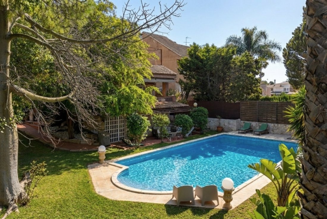 Villa in l'Eliana, Valencian Community, Spain 2 - 17797625