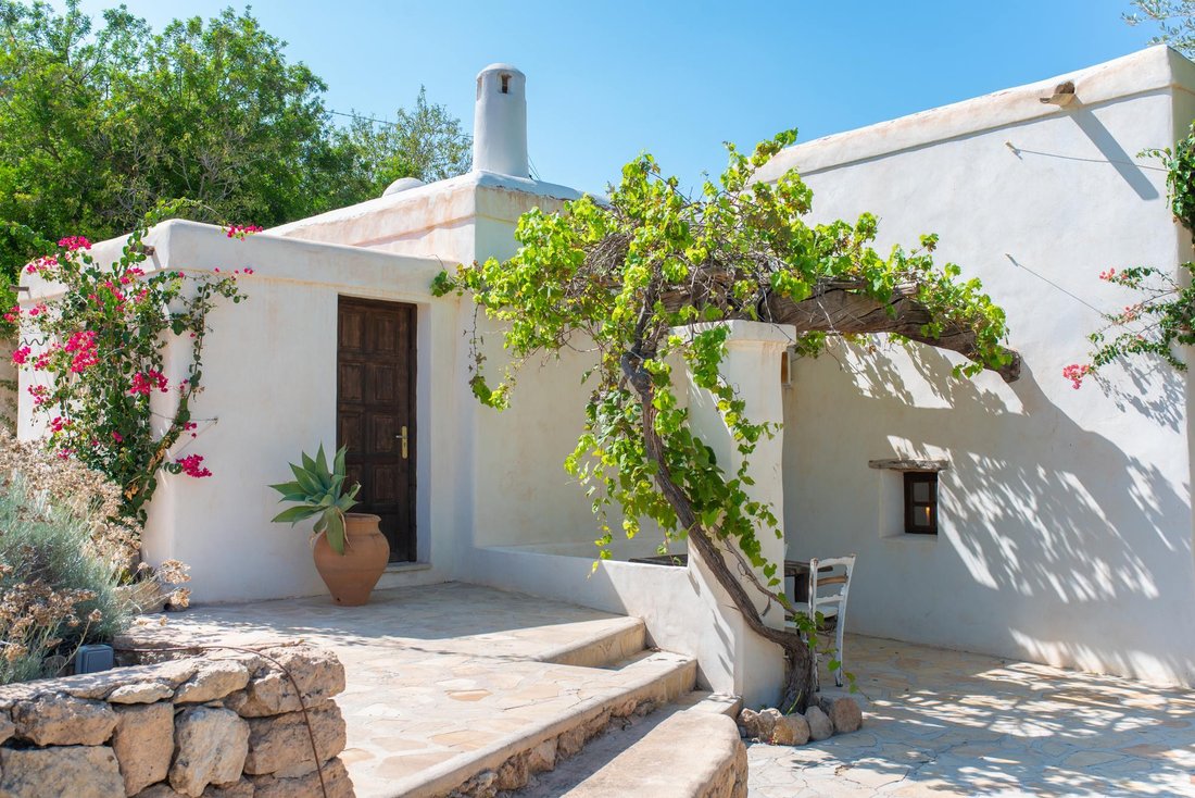 Villa in Sant Josep de sa Talaia, Balearic Islands, Spain 3 - 16989078