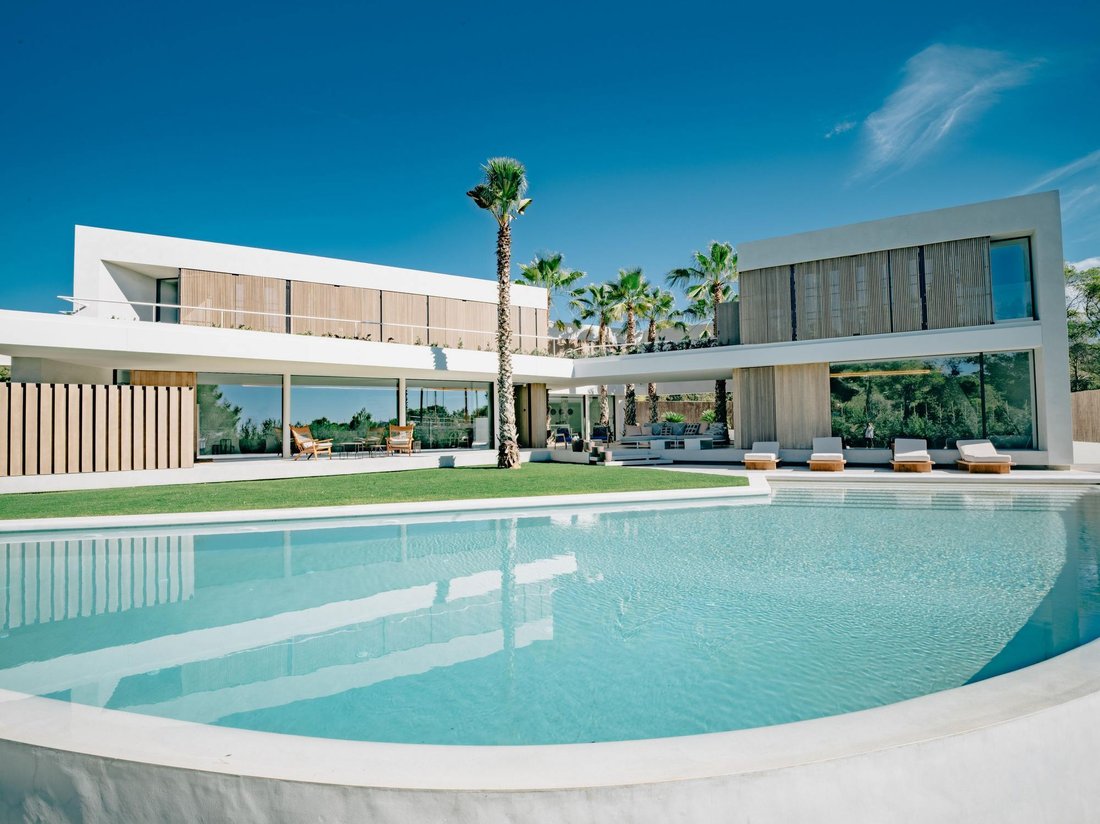 Villa in Sant Josep de sa Talaia, Balearic Islands, Spain 1 - 16989467