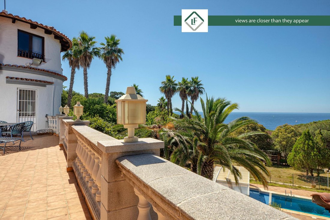 Villa in Lloret de Mar, Catalonia, Spain 5 - 16989355